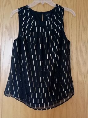 Worthington Black Sleeveless Camisole with Gold Metallic Accents